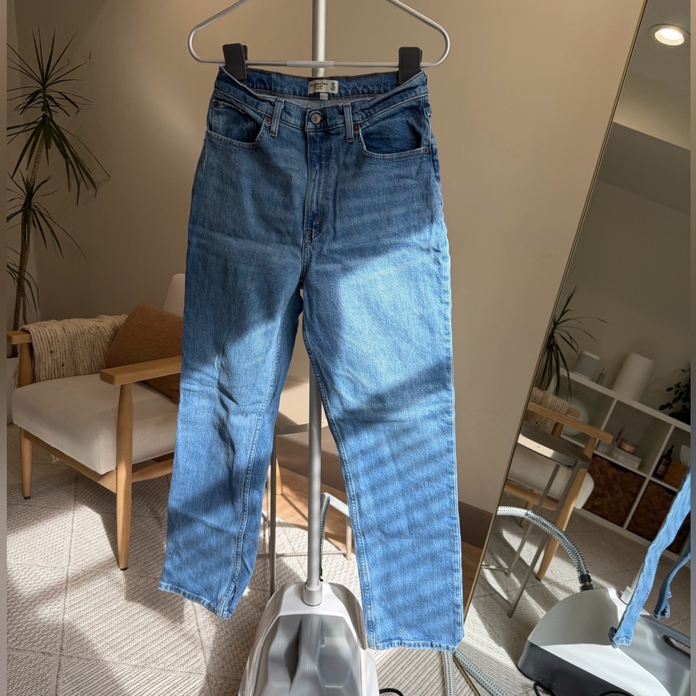 Abercrombie 90s Straight Ultra High Rise Jeans 30R - Curve Love